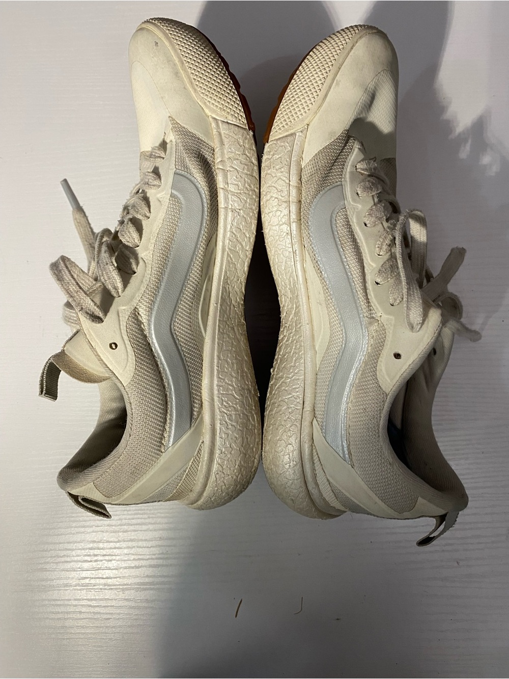 Vans UltraRange EXO Off White Silver Sneakers Womens Size 6.5 Mens 5 Shoes⁠ - Picture 6 of 7